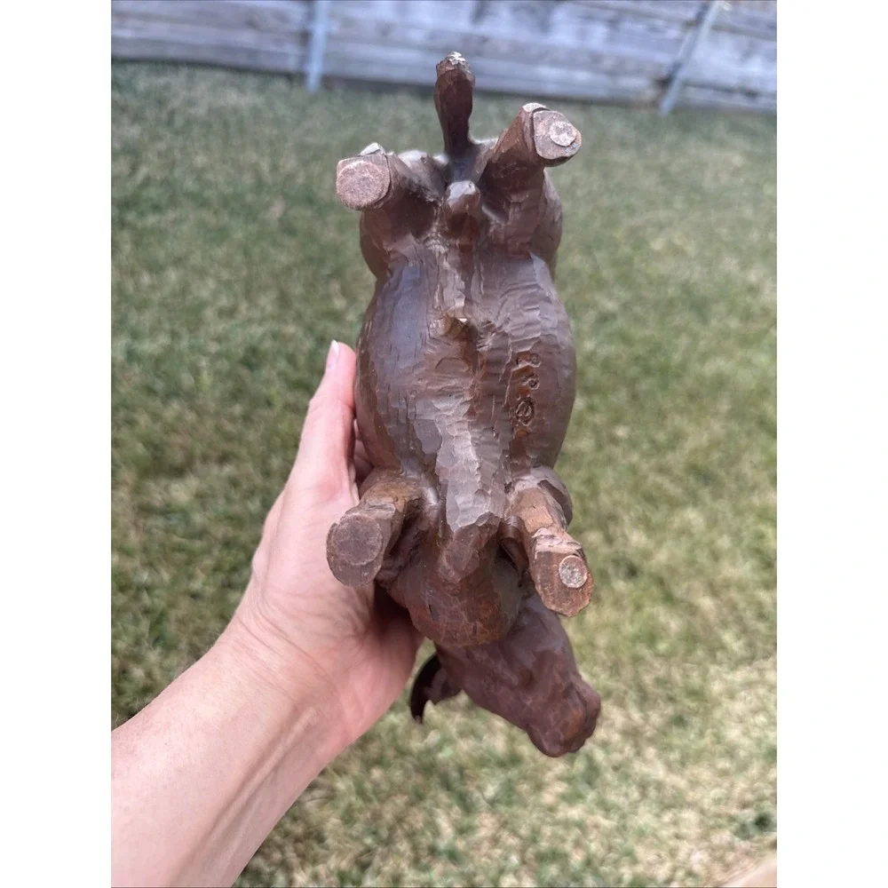 RED MILL BULL FIGURINE VERY DETAILED & SIGNED- MUST SEE
